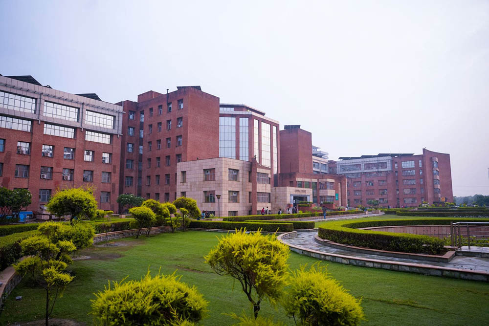 Amity Online campus